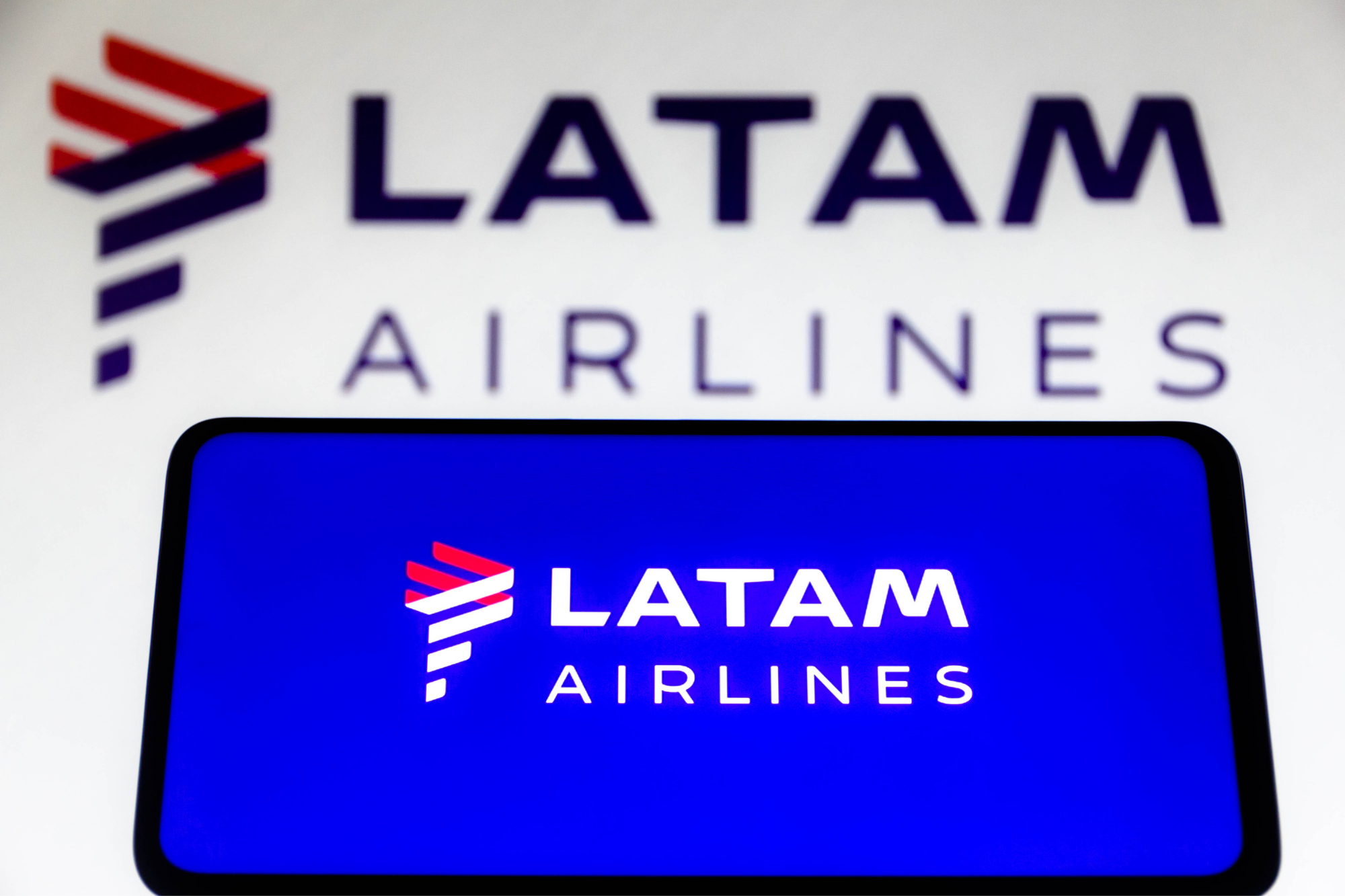 Adeus Passagens Caras! LATAM Faz Mega-Investimento e REVOLUCIONA Seus Voos em 2025!